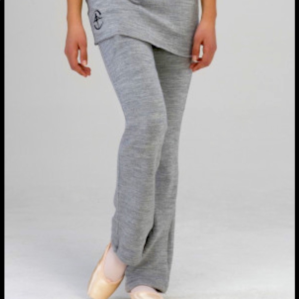 WEAR MOI Gray Flared Warmups - UTAMI